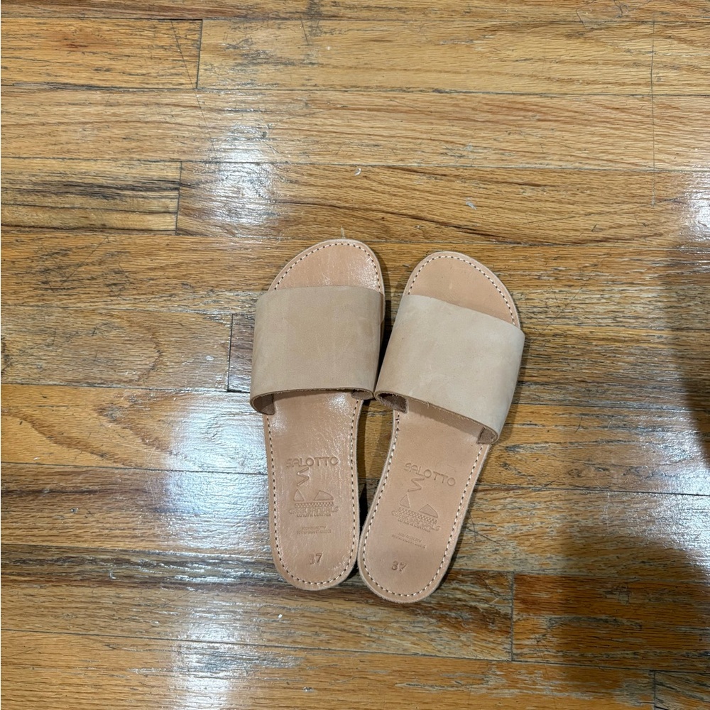 Elegant Beige Slide Sandals